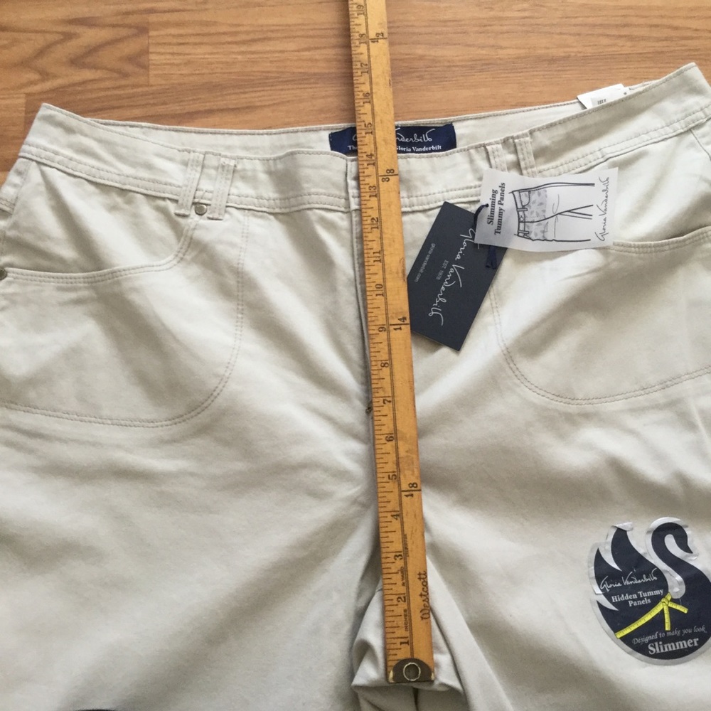 Gloria Vanderbilt Khaki Beige Capris Slimming 20W - Picture 9 of 11